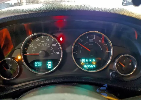 2014 Jeep Wrangler Sport z USA, uszkodzony, nr VIN 1C4AJWAG7EL288217